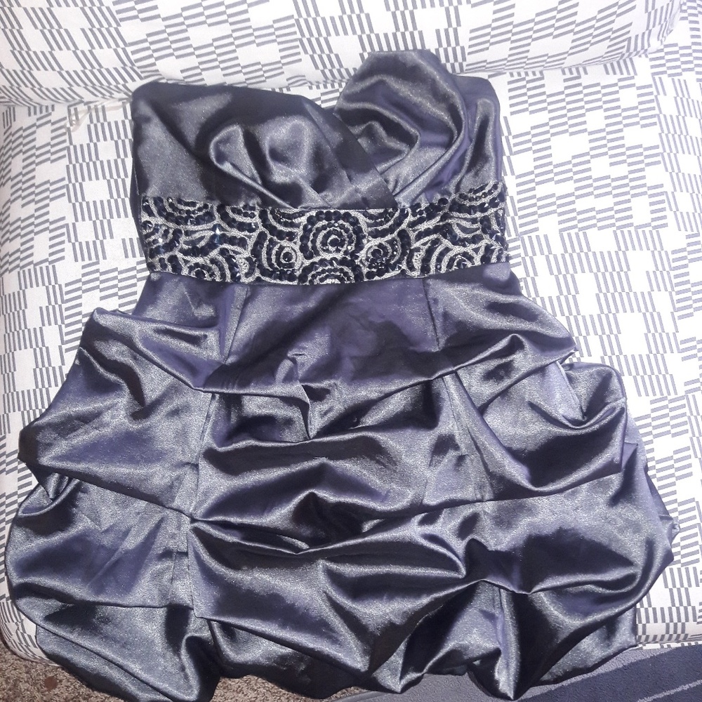 Trixxi Ruffled Strapless Metallic Mini - Picture 2 of 7